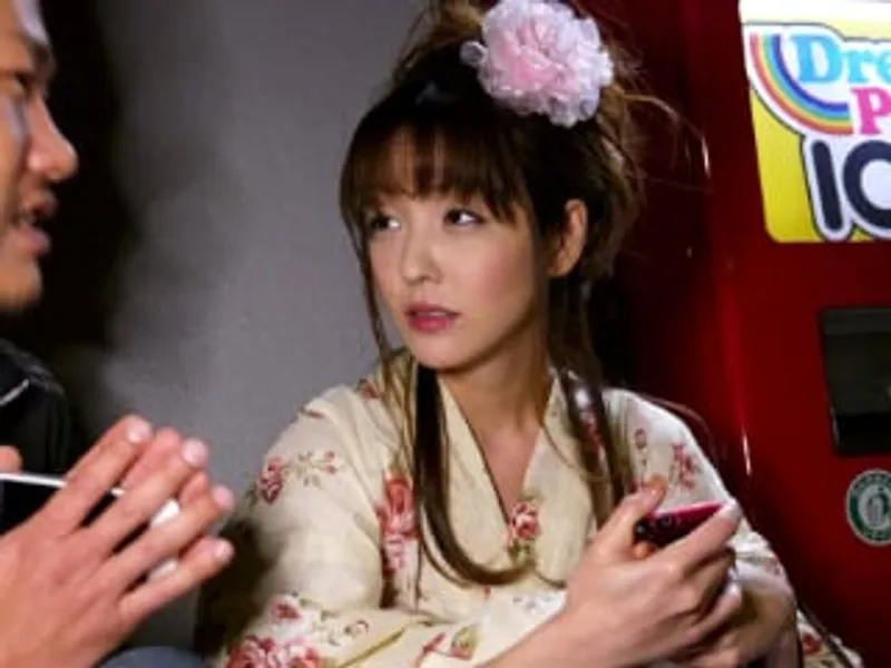 Giận gã chồng bỏ ra ngoài đường, cô vợ dễ dãi về nhà trai lạ để "tâm sự"