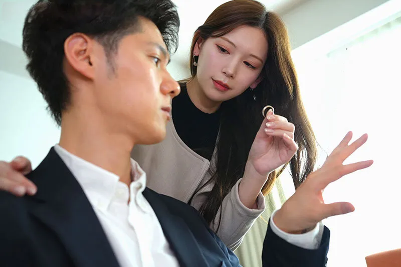 Người vợ đi đi chơi, chồng yêu ở nhà bị nhỏ em bà xã gạ nắc không trượt phát nào